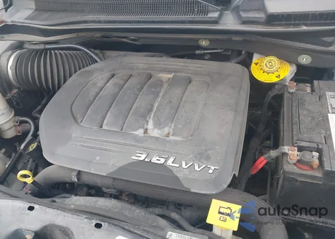 2014 Chrysler Town & Country Touring from USA, damaged, VIN 2C4RC1BG9ER271425